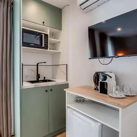 Doble Sunny Apartment